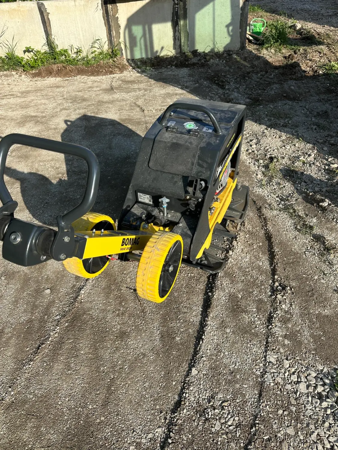 Bagger mieten für Fundament